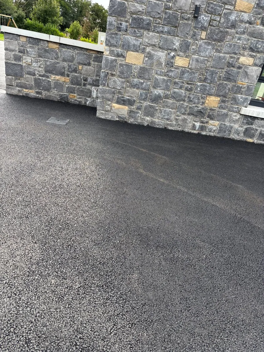Limestone for sale 2x full bags ready to go - Image 3
