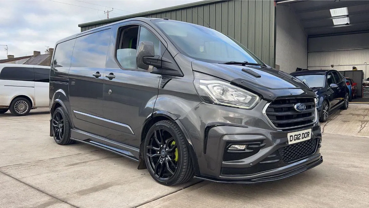 Ford Transit Custom 2020 GT Carbon - Image 2