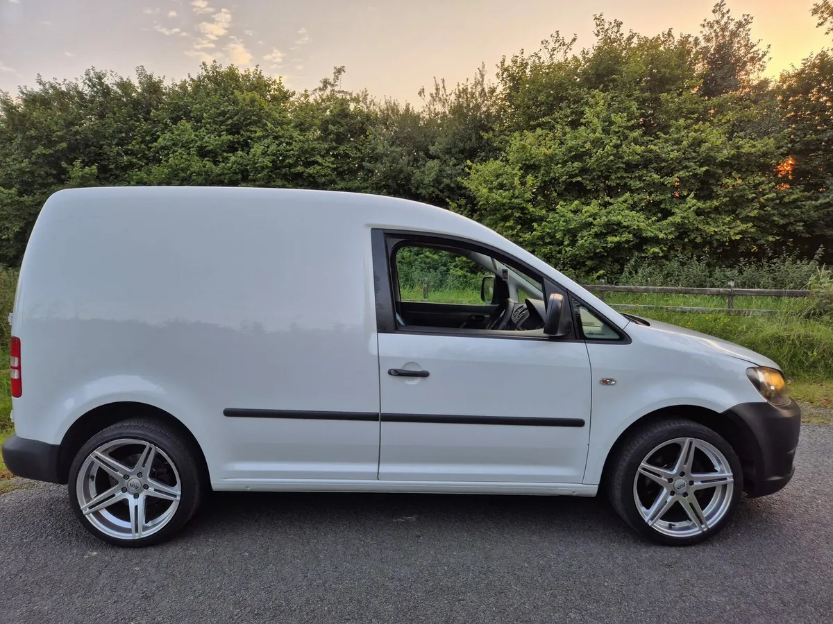 2011 VW Caddy - Image 2