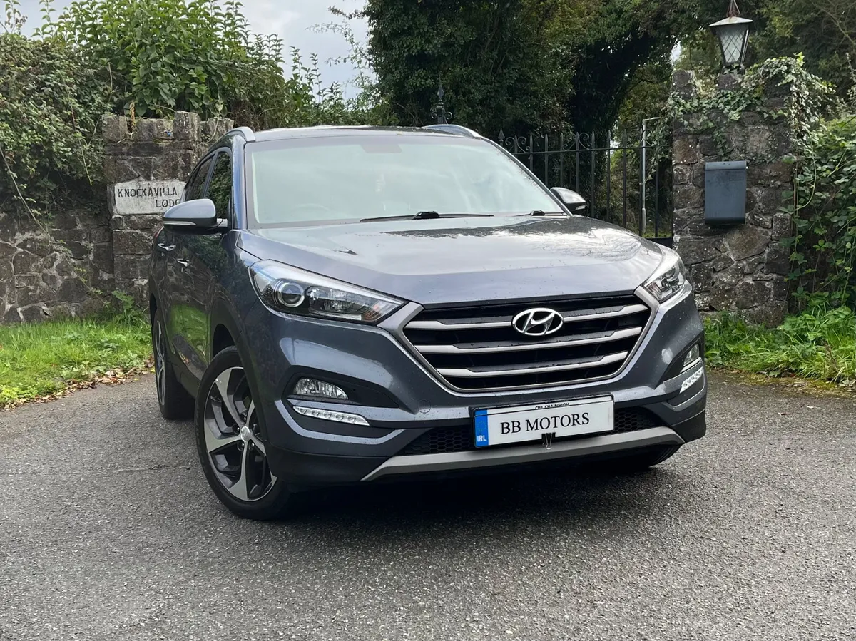 Hyundai Tucson 1.7 D Executive SE - Image 4