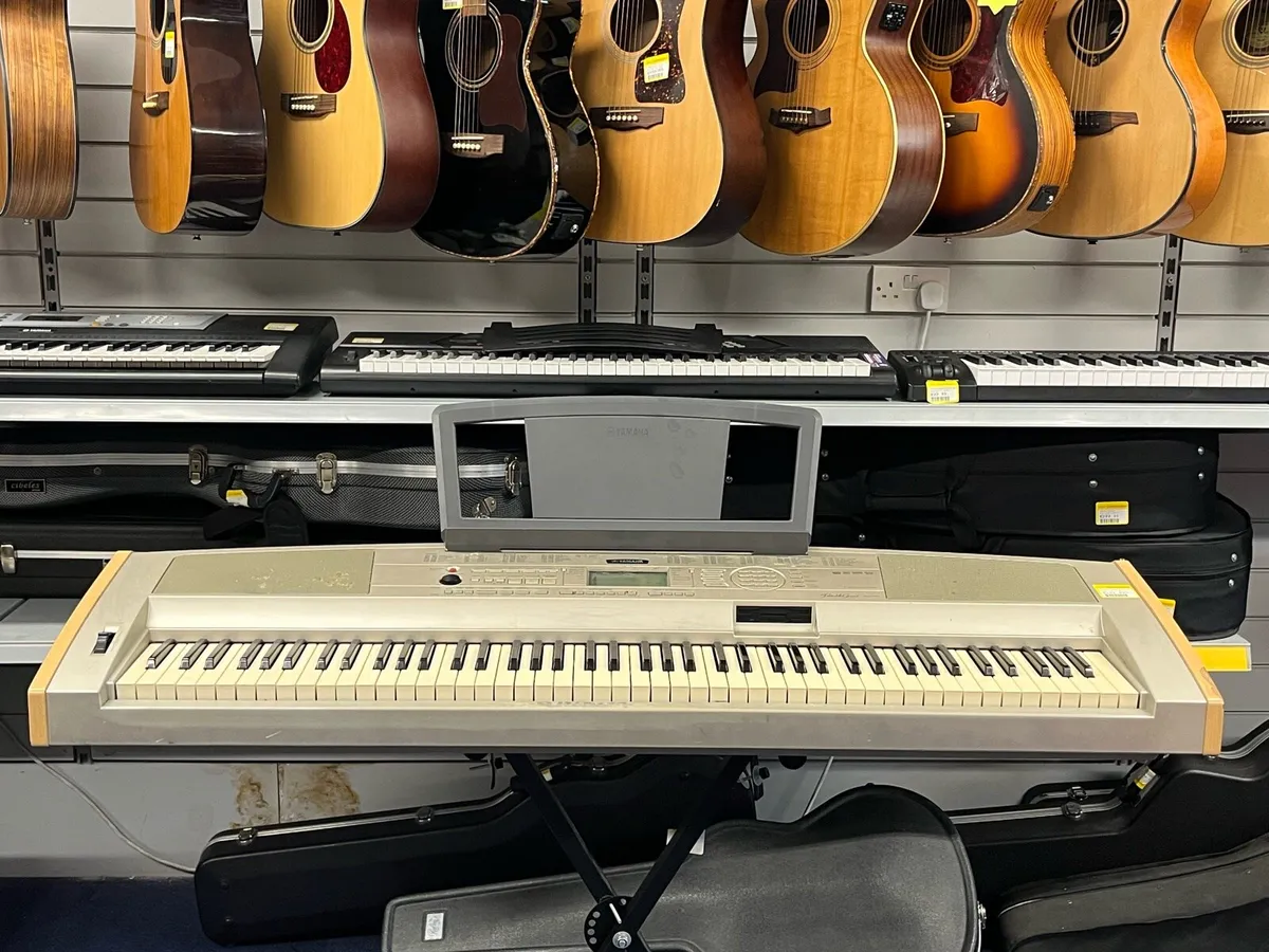 Yamaha DGX-500 Digital Piano - Image 1