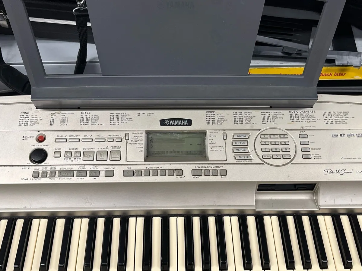 Yamaha DGX-500 Digital Piano - Image 3