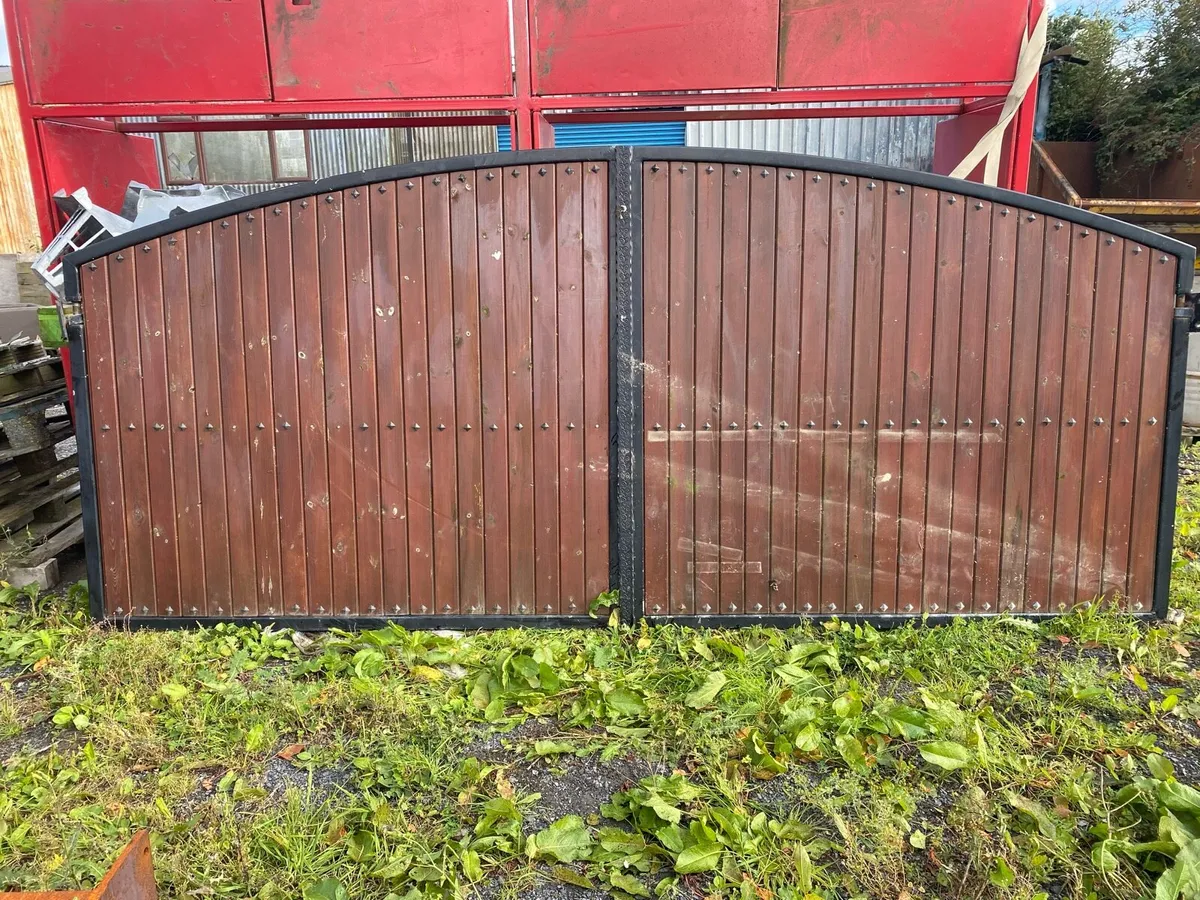 Gates - Image 3