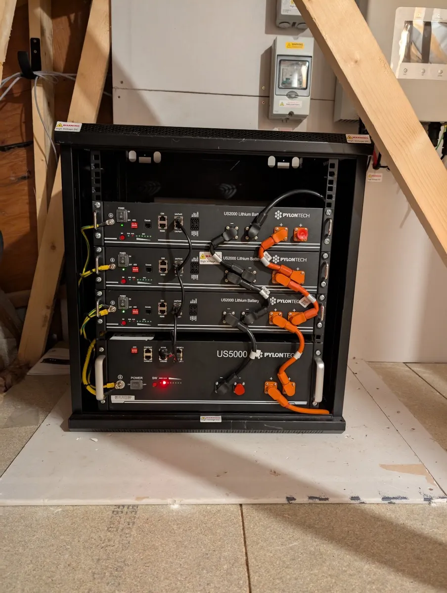 12kWh Pylontech 48V battery  US2000 + US5000 12kWh