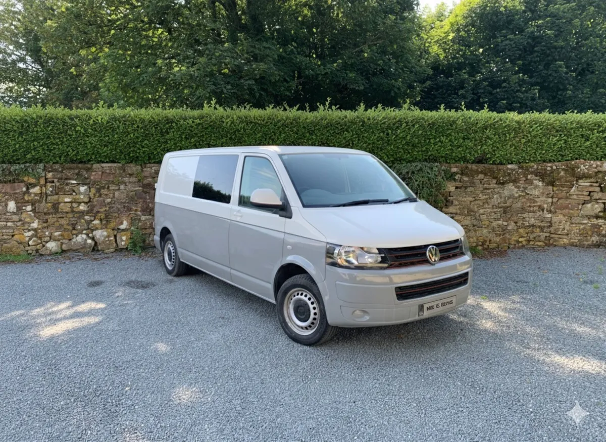 VW Transporter 2014 Crewcab / Camper - Image 1
