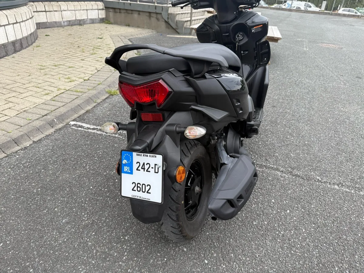 2024 Yamaha RayZR 125cc Scooter - Image 4
