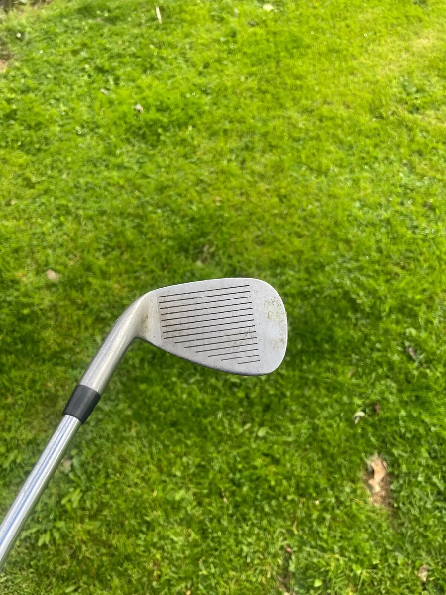 8 iron - Image 2