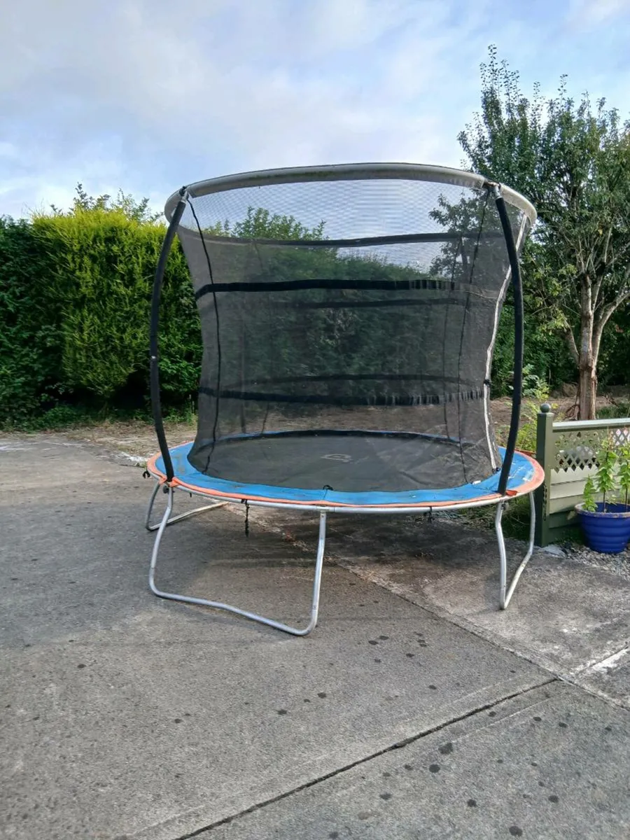 Trampoline