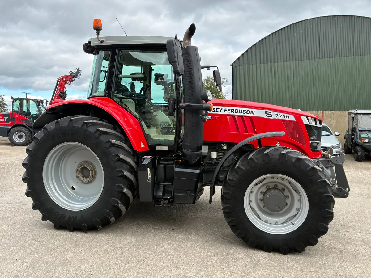 MASSEY FERGUSON 7718S - Image 4