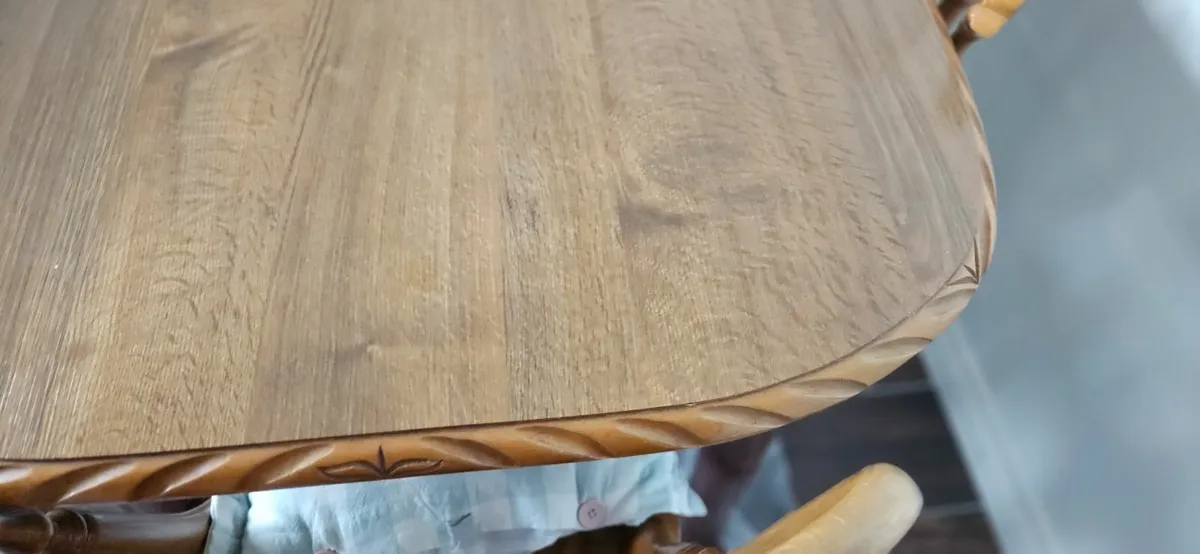 Oak Dining Table and 6 Chairs - Image 3