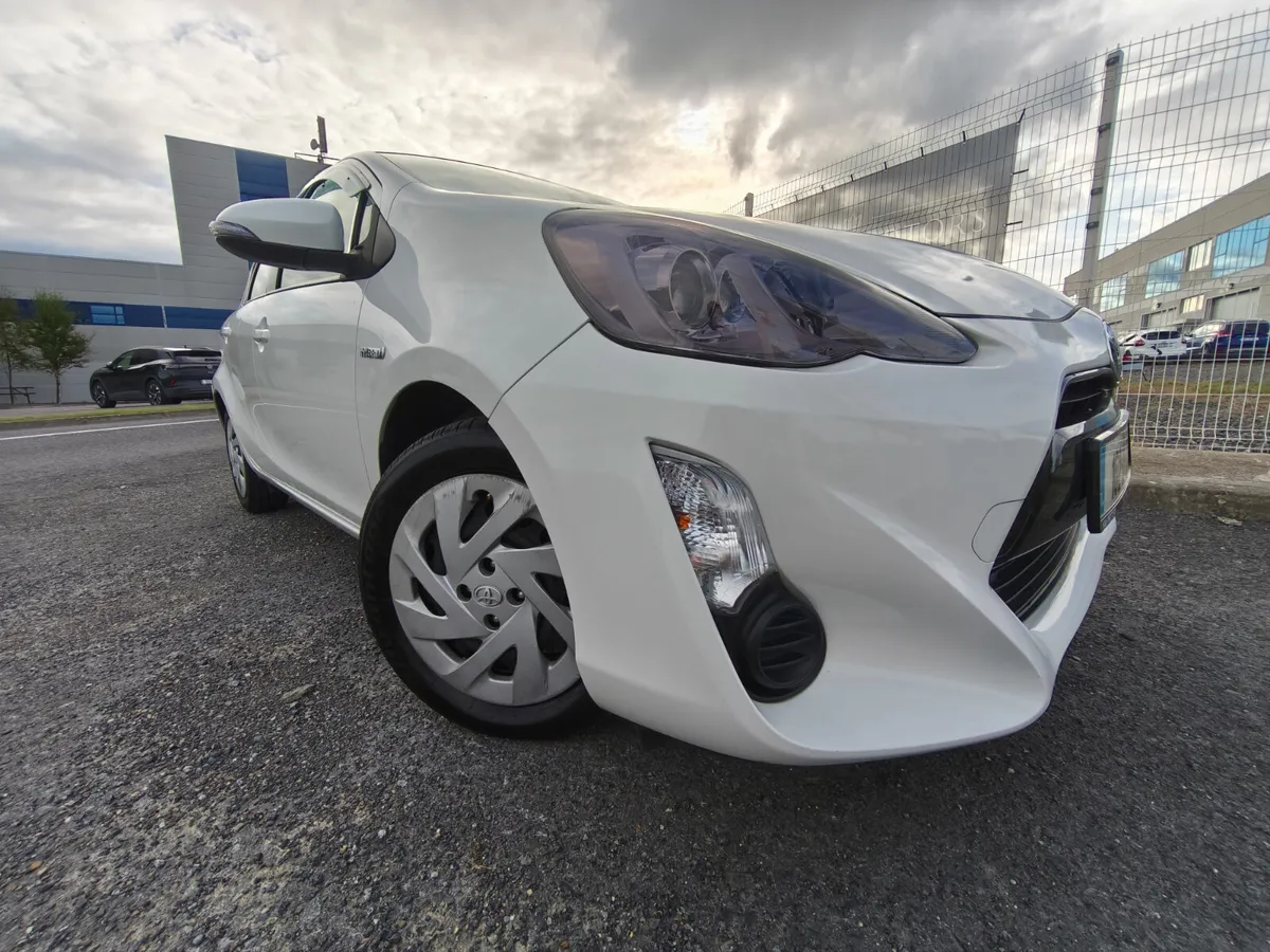TOYOTA AQUA 1.5 HYBRID, NEW NCT 11/2027 - Image 4