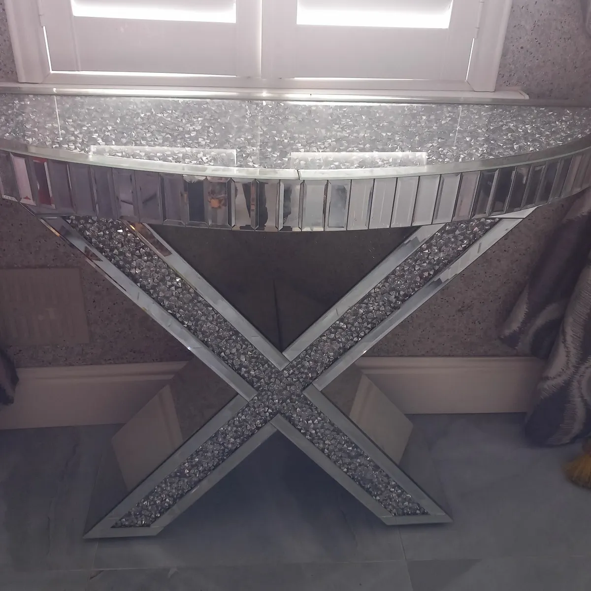 Hall table/ tv stand