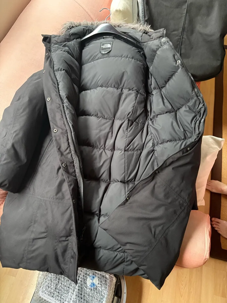 Men and ladies Northface jacket - Image 4