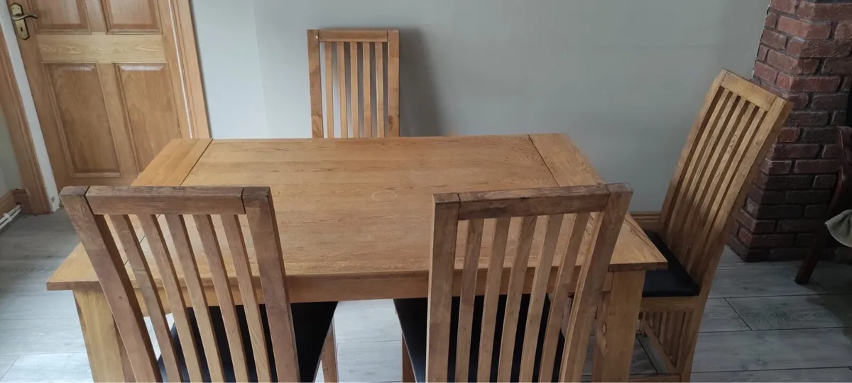 Kitchen table and chairs - Image 2