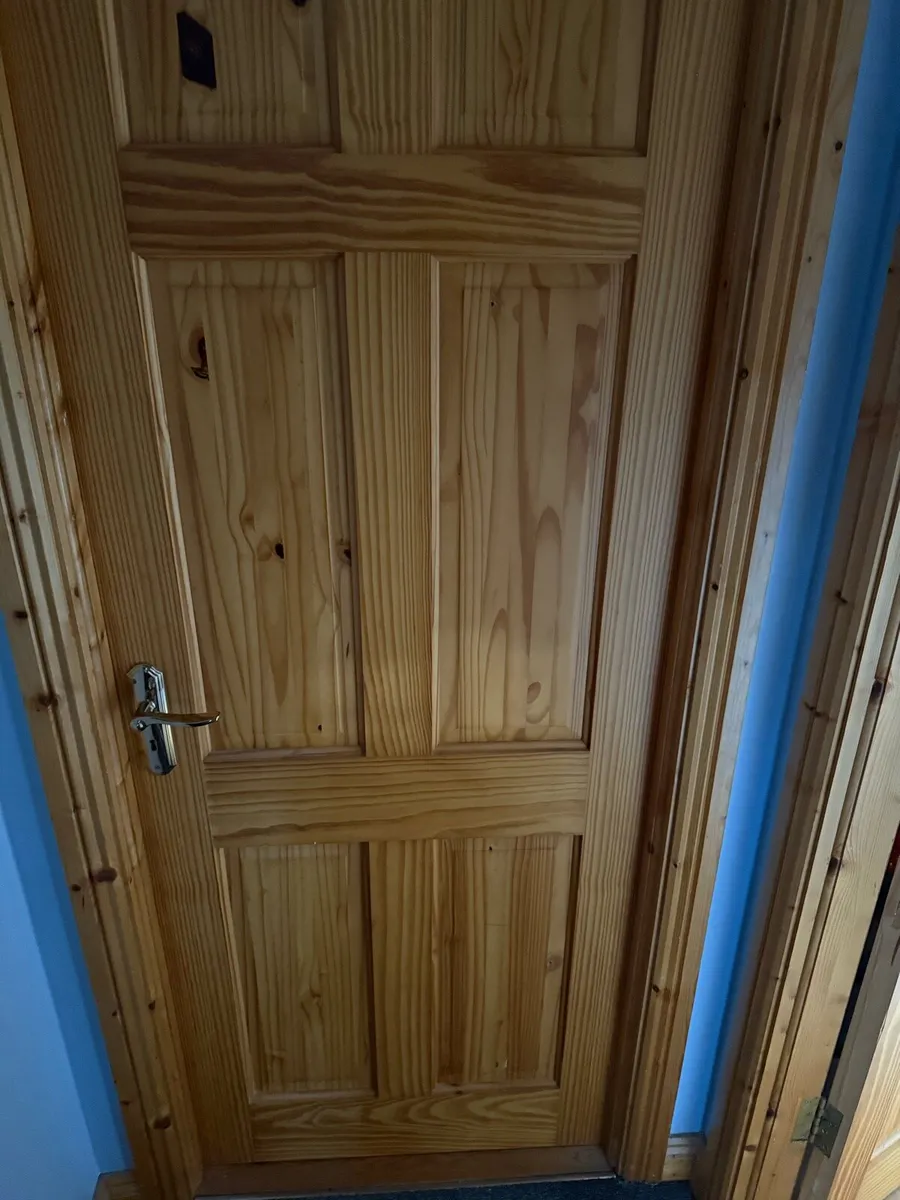 Interior Doors x 6 - Image 1