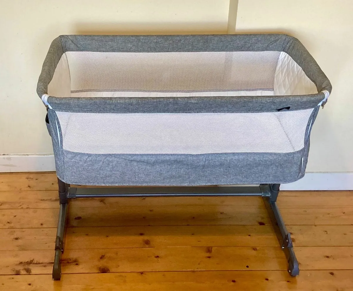 Babylo Cozi Sleeper Bedside Crib + Mattress - Image 3