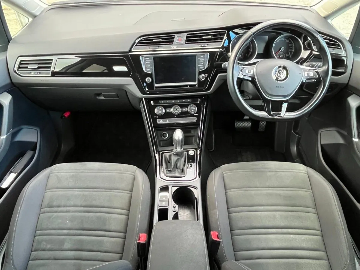 Volkswagen Touran Highline 1.4 7 Seater Auto New - Image 2