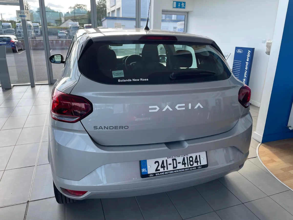 Dacia Sandero 1.0 Petrol - Image 3