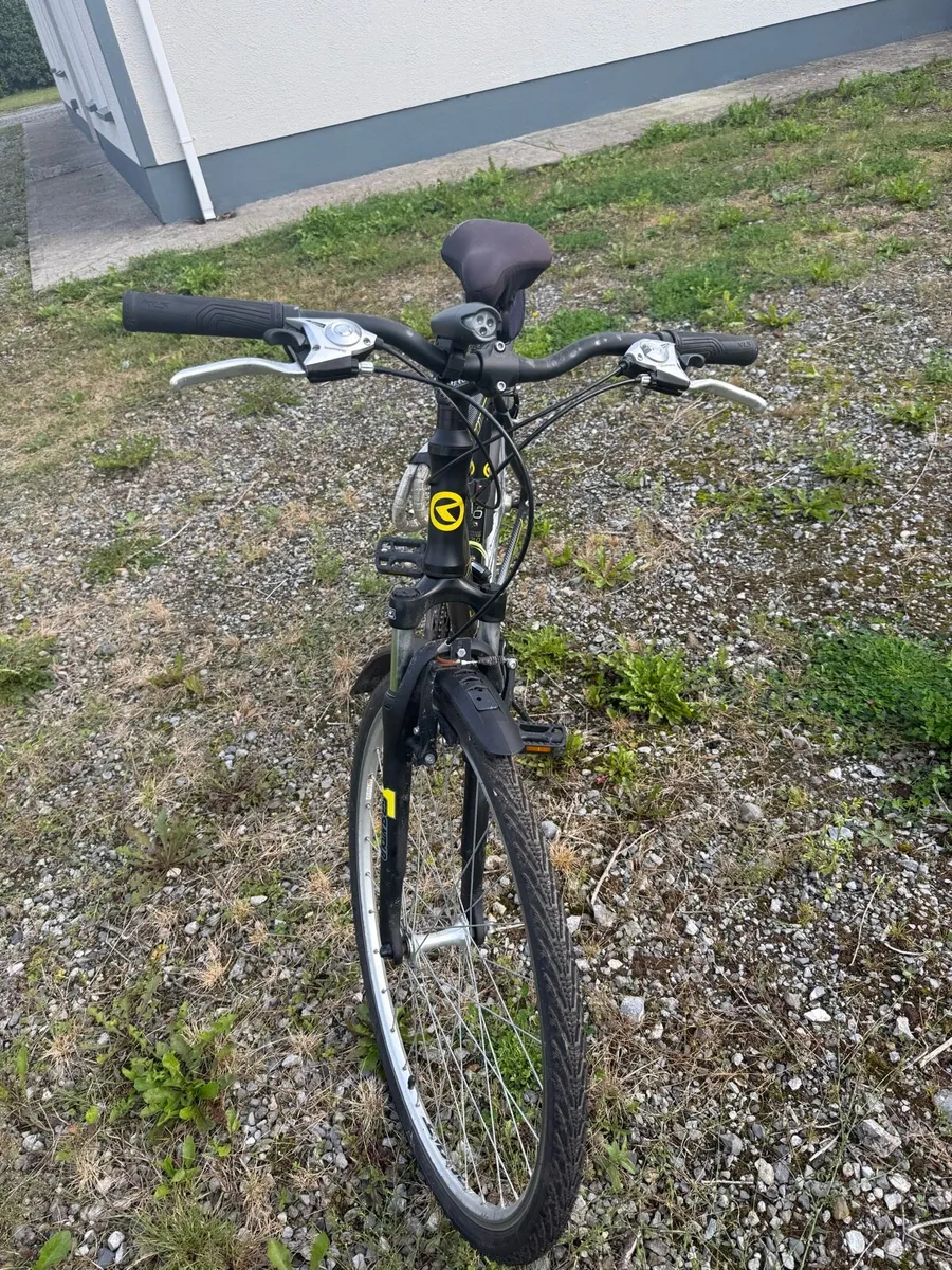 2 Kelly’s Hybrid Bikes Male and Female - Image 1