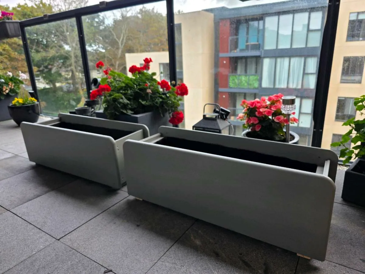 Wooden planters - Image 3