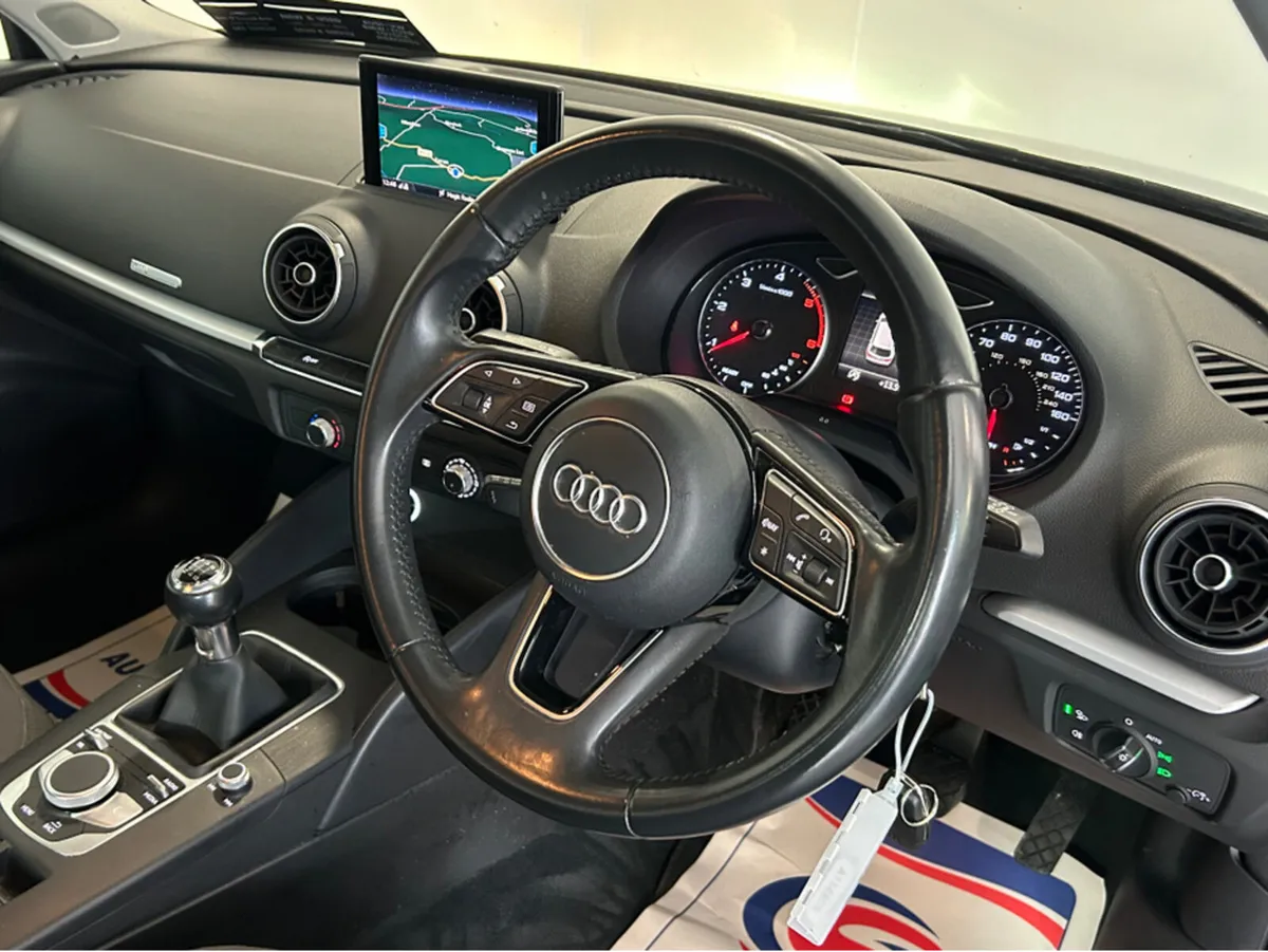 Audi A3 SE NAV TECHNIK TDI - Image 4