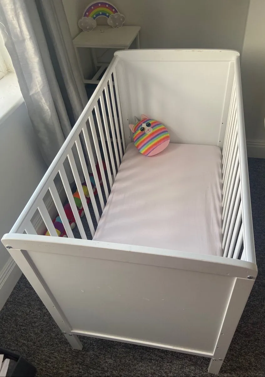 2x cots (quick sale for best price) - Image 1