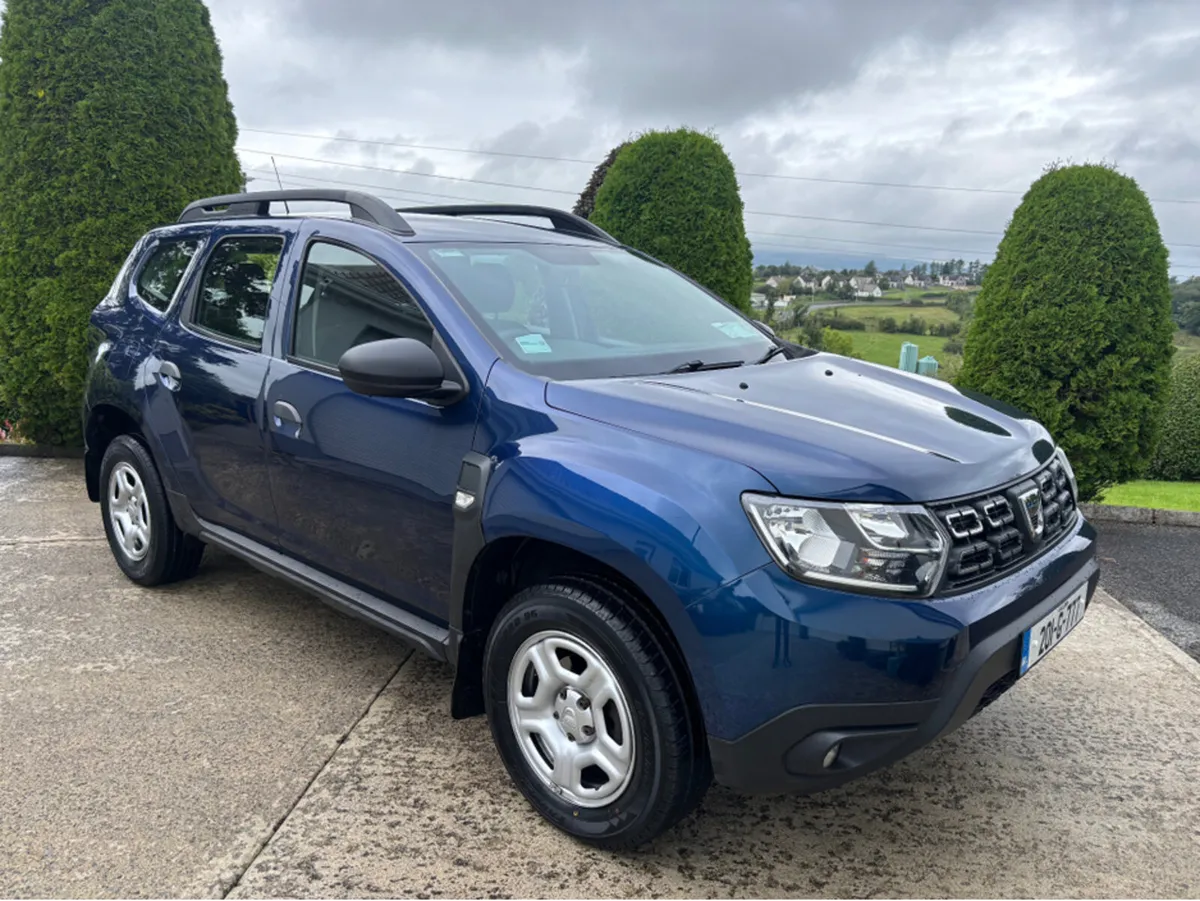 Dacia Duster ESSENTIAL BLUE DCI 12 MONTHS WARRANTY - Image 1
