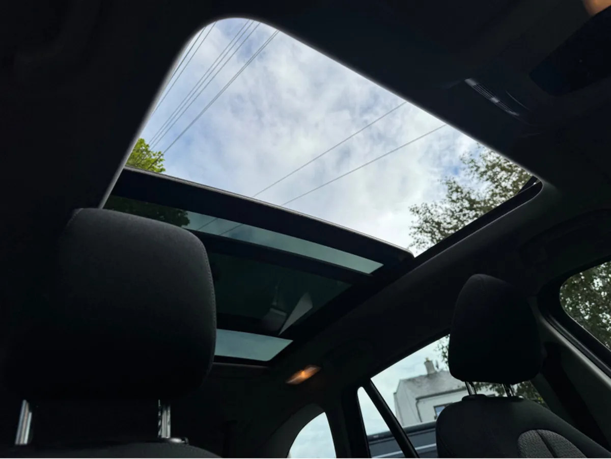 BMW X1 GREAT SPEC//SUNROOF//VERY LOW MILEAGE//AUTO - Image 4