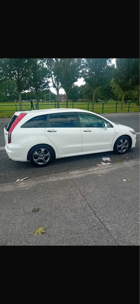 Honda Stream - Image 2