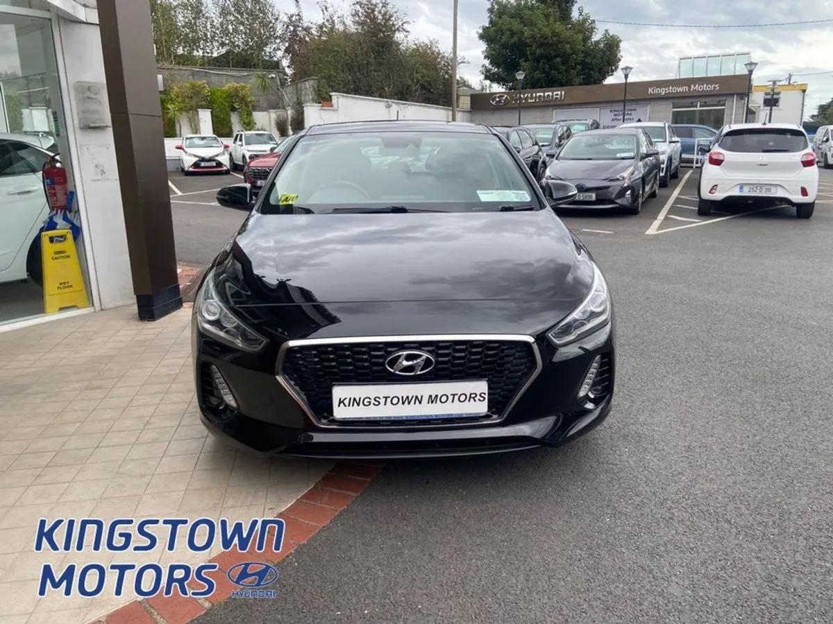 Hyundai i30 i 30 Deluxe 5DR - Image 2