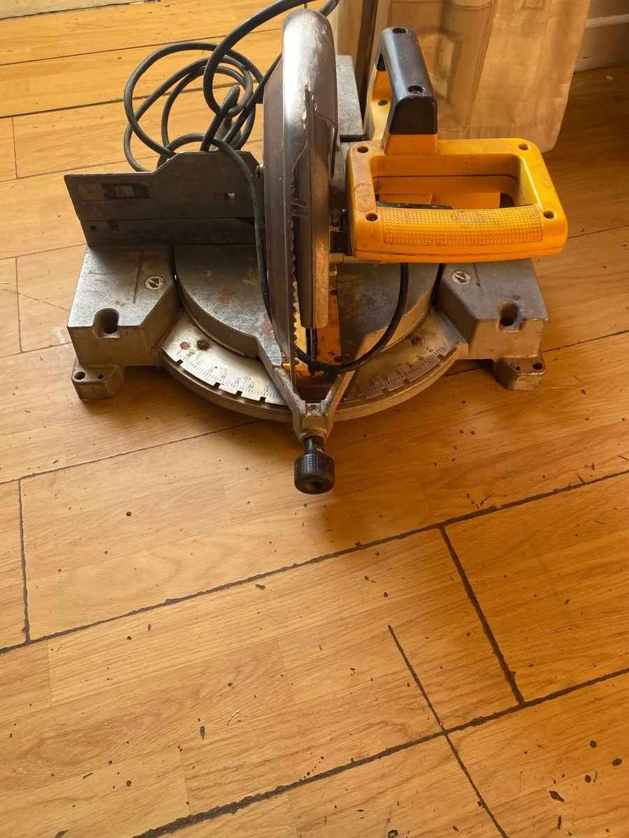 Dewalt chop saw - Image 3