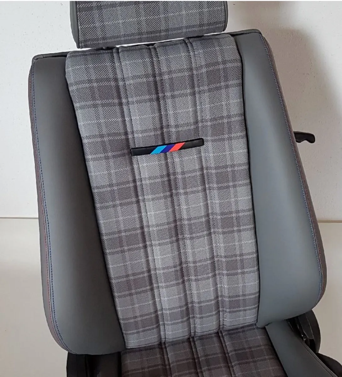 Upholstery Cars/Vintage Cars /Boots/Caravan Repair - Image 4