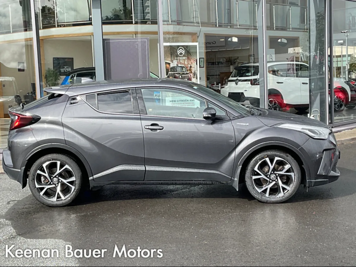 Toyota C-HR 1.8 HYBRID SPORTMONO 4DR SPORT AUTO - Image 4