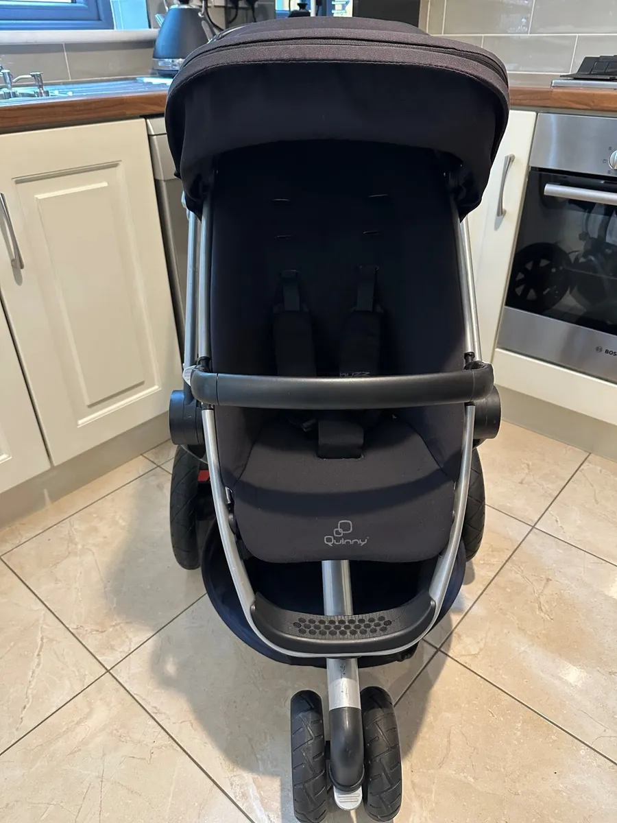 Quinny buzz extra  bundle - Image 2