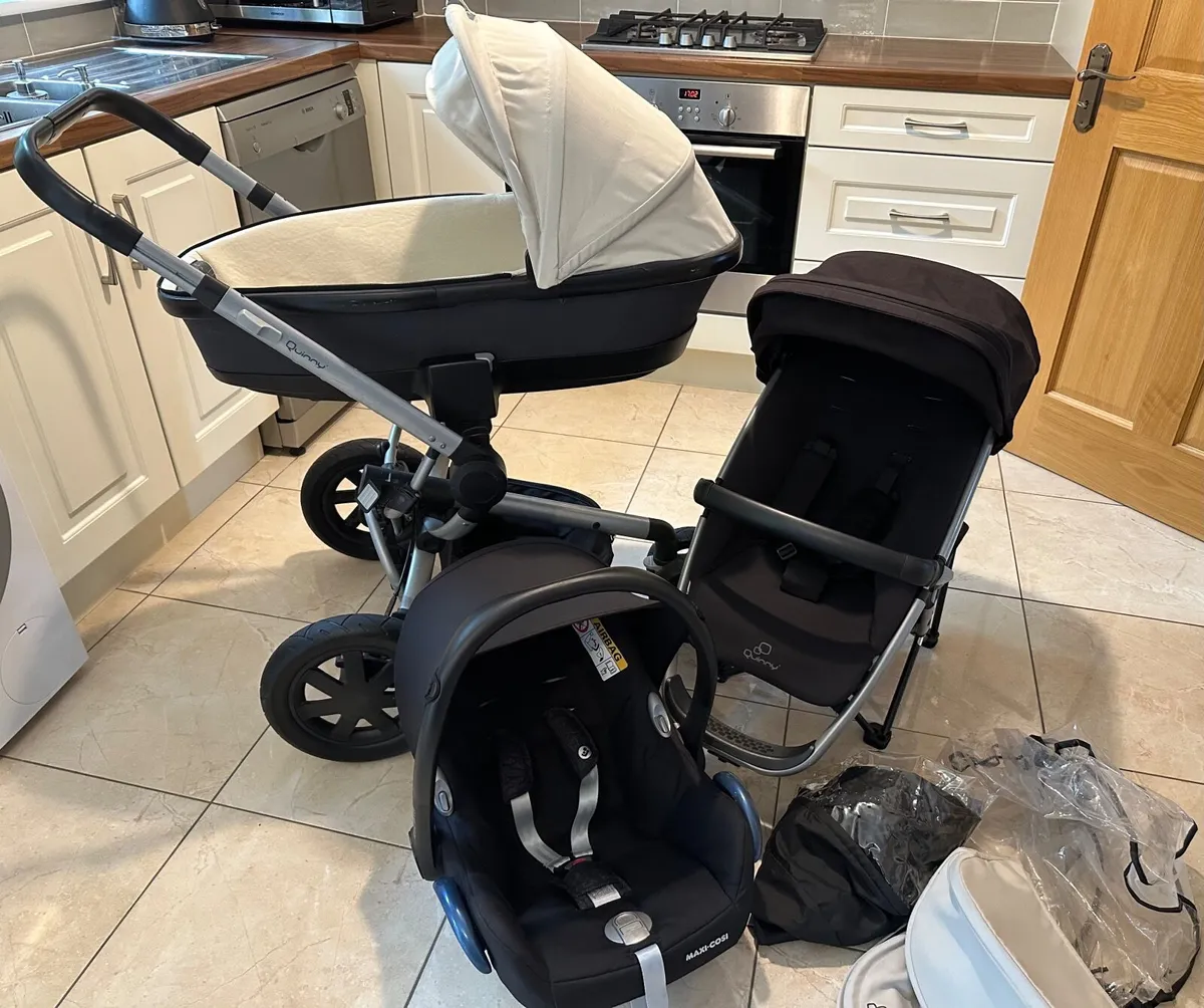 Quinny buzz extra  bundle - Image 3