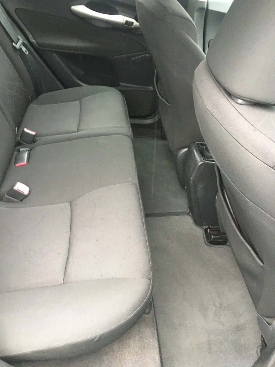 Toyota Auris 2008 - Image 4