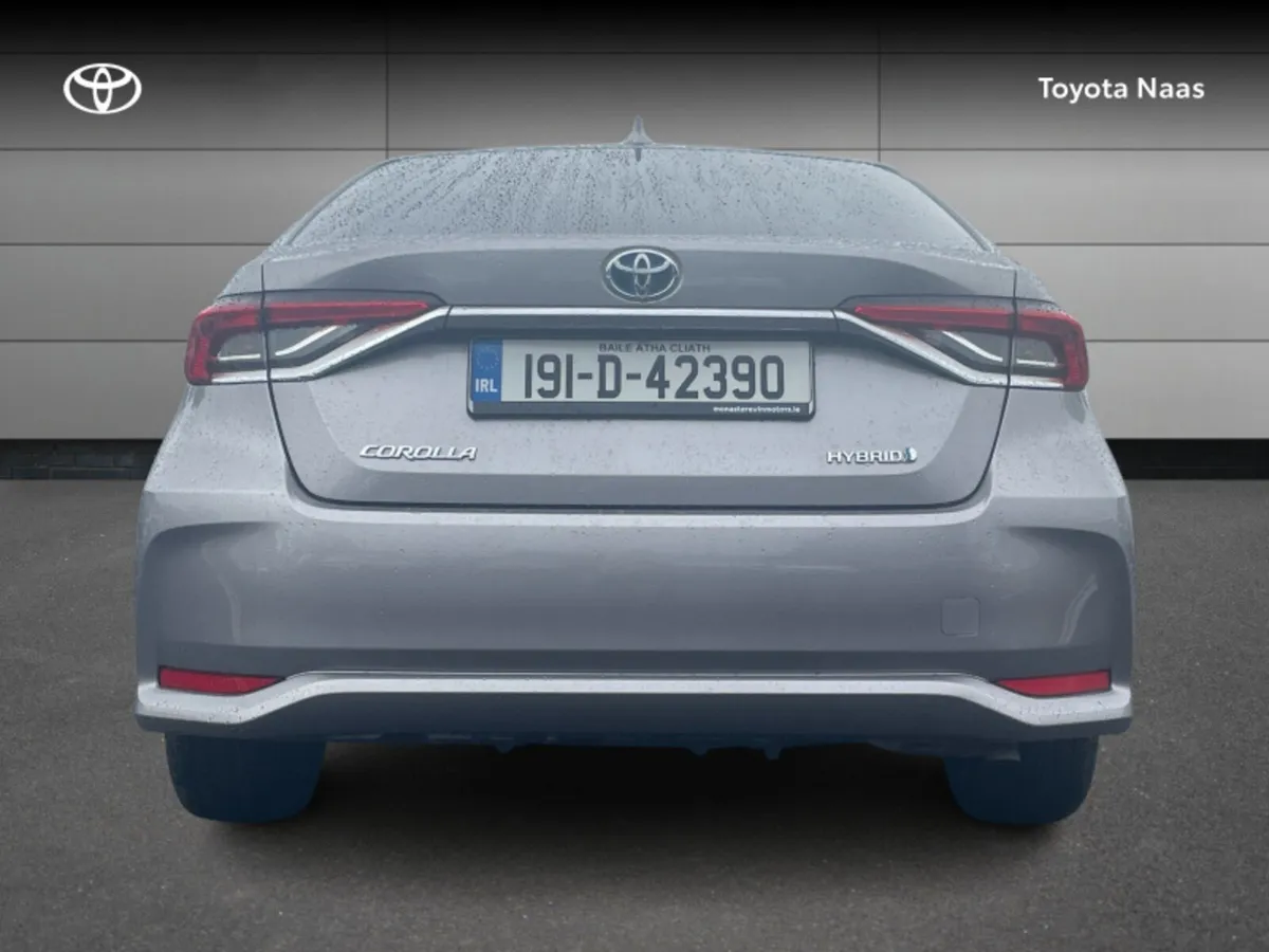 Toyota Corolla COROLLA HYB LUNA SPORT SA - Image 4
