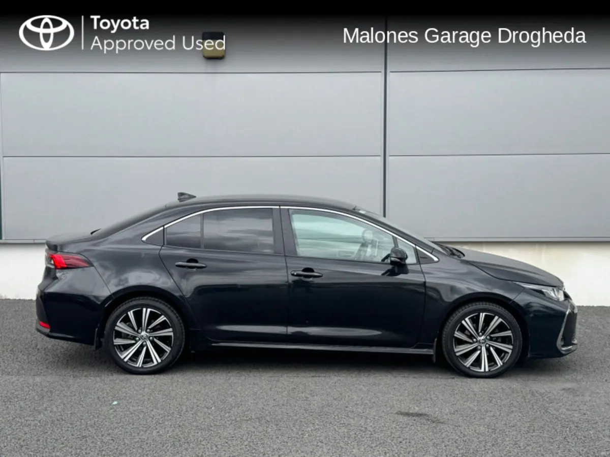 Toyota Corolla 1.8 Hybrid Luna Sport Call Now: 041 - Image 3