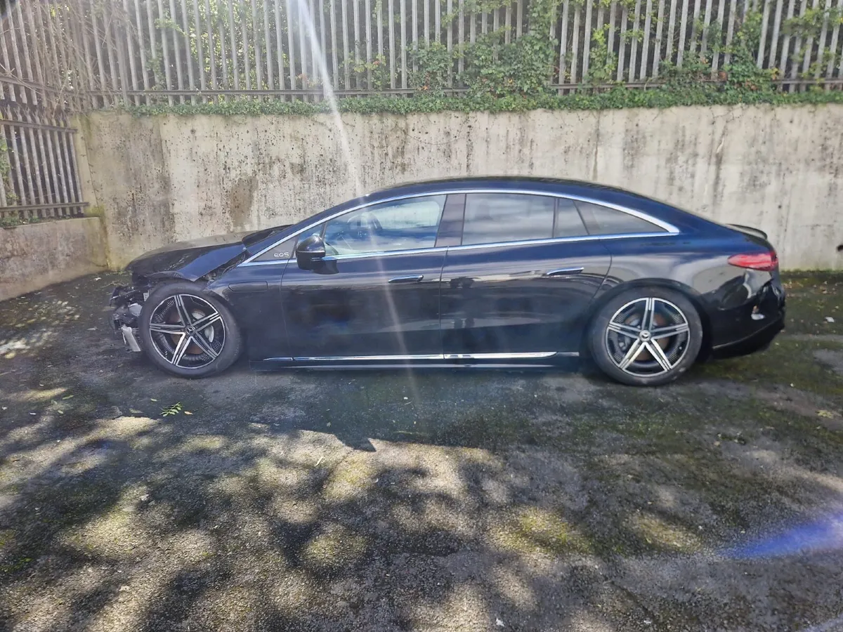 2023 Mercedes EQS - Image 1