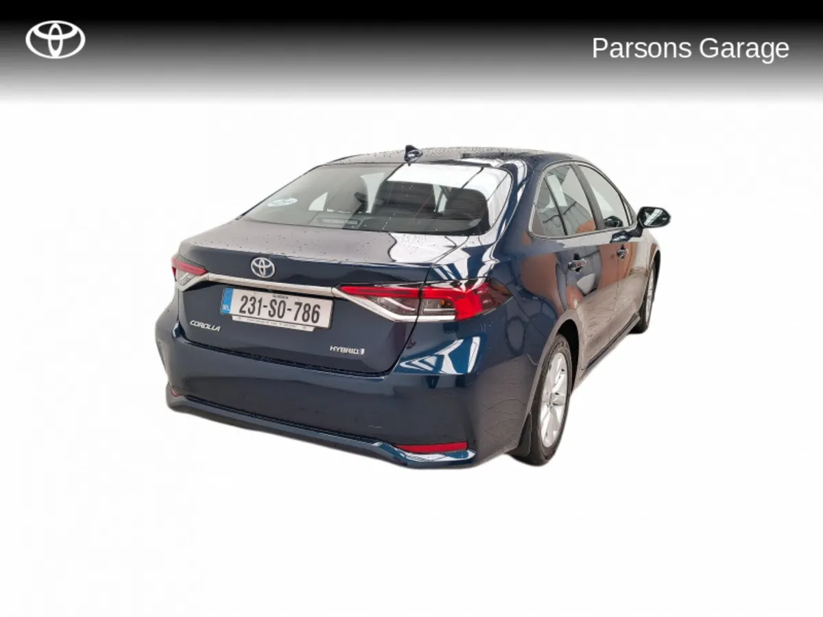 Toyota Corolla LUNA 4DR - Image 2
