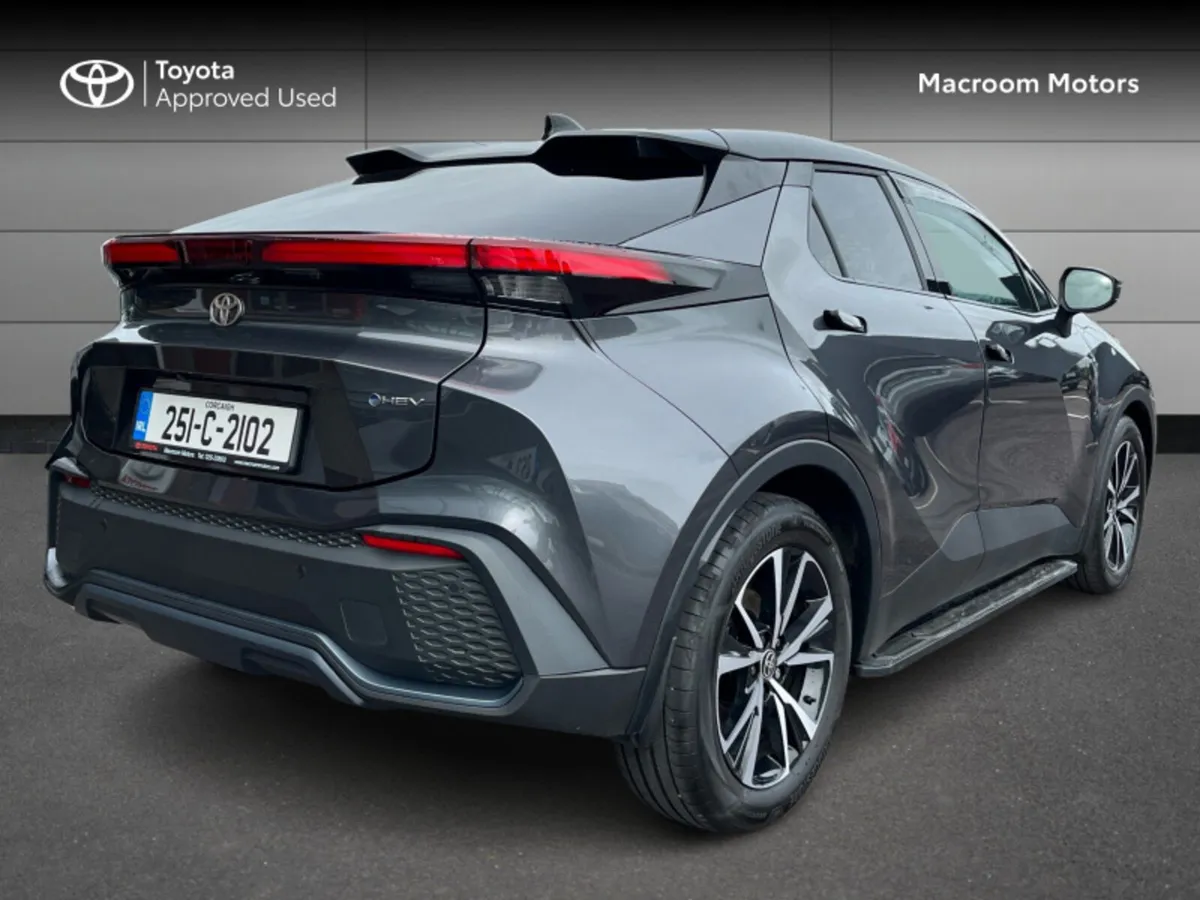 Toyota C-HR 1.8 - Image 2