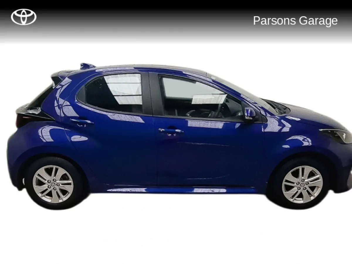 Toyota Yaris YARIS 1.5 HYBRID LUNA - Image 4