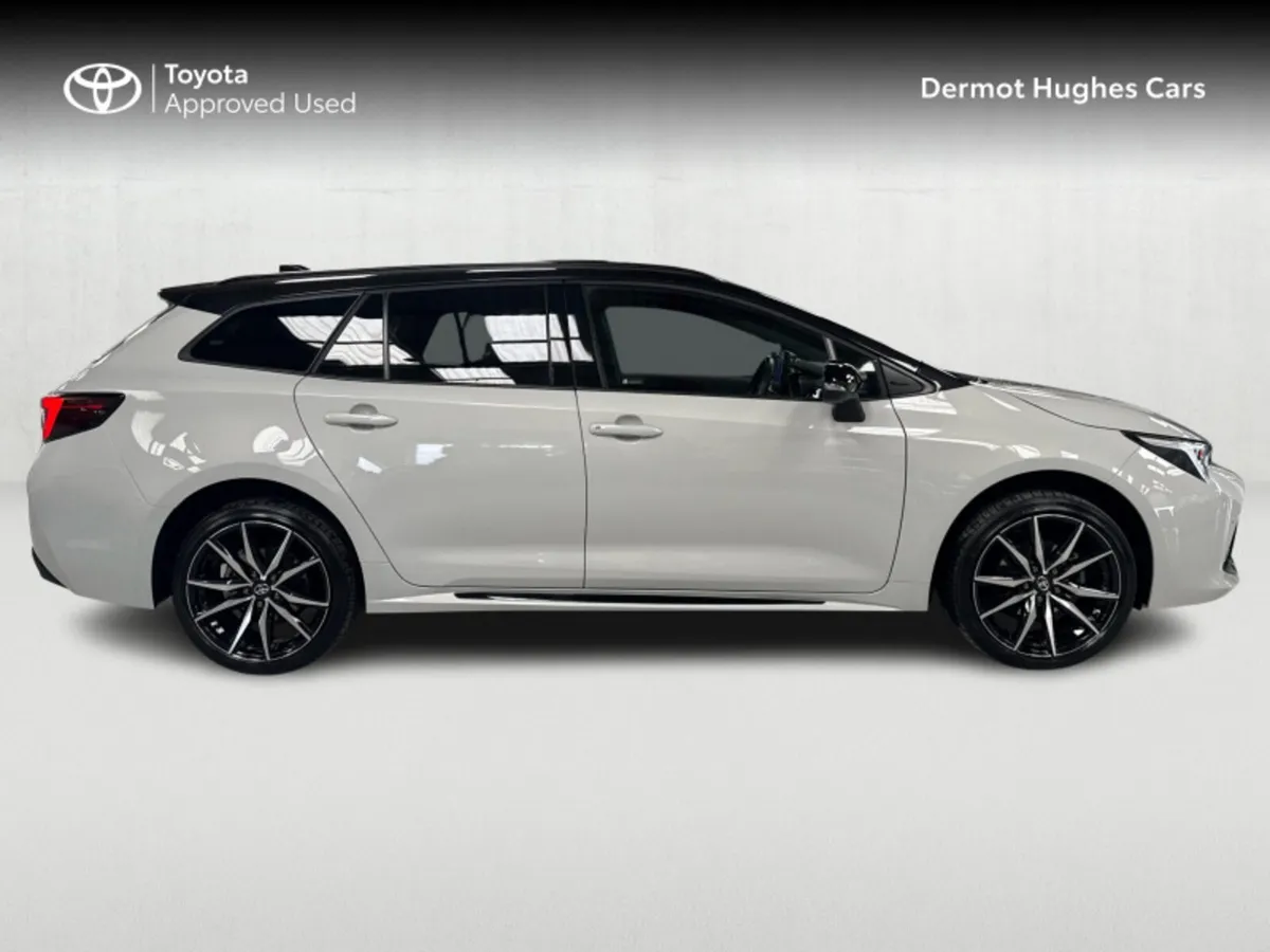 Toyota Corolla COROLLA HYB GR SPORT T/S - Image 3