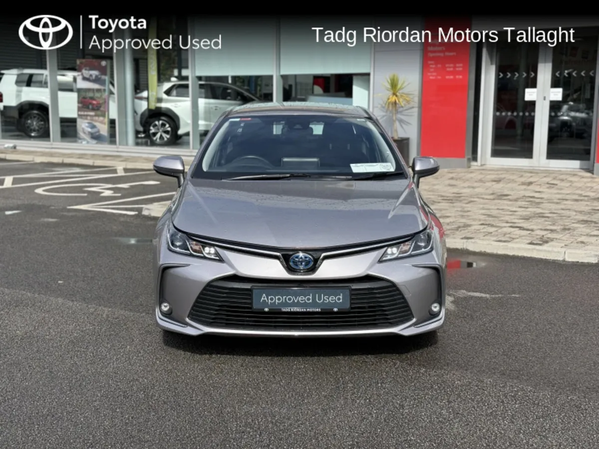 Toyota Corolla HYB LUNA SALOON 4DR AUTO HYBRID - Image 4