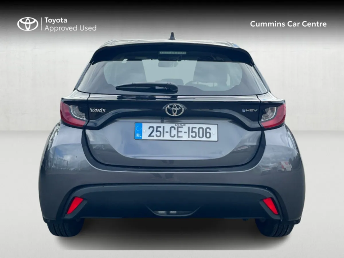Toyota Yaris Yaris Hybrid 115 Luna - Image 4
