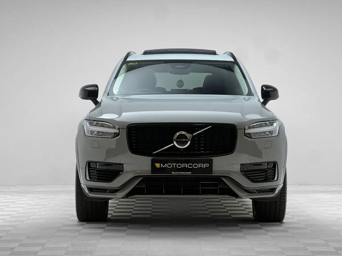 Volvo XC90 PLUS T8 AWD RECHARGE *7 SEATER* - Image 2