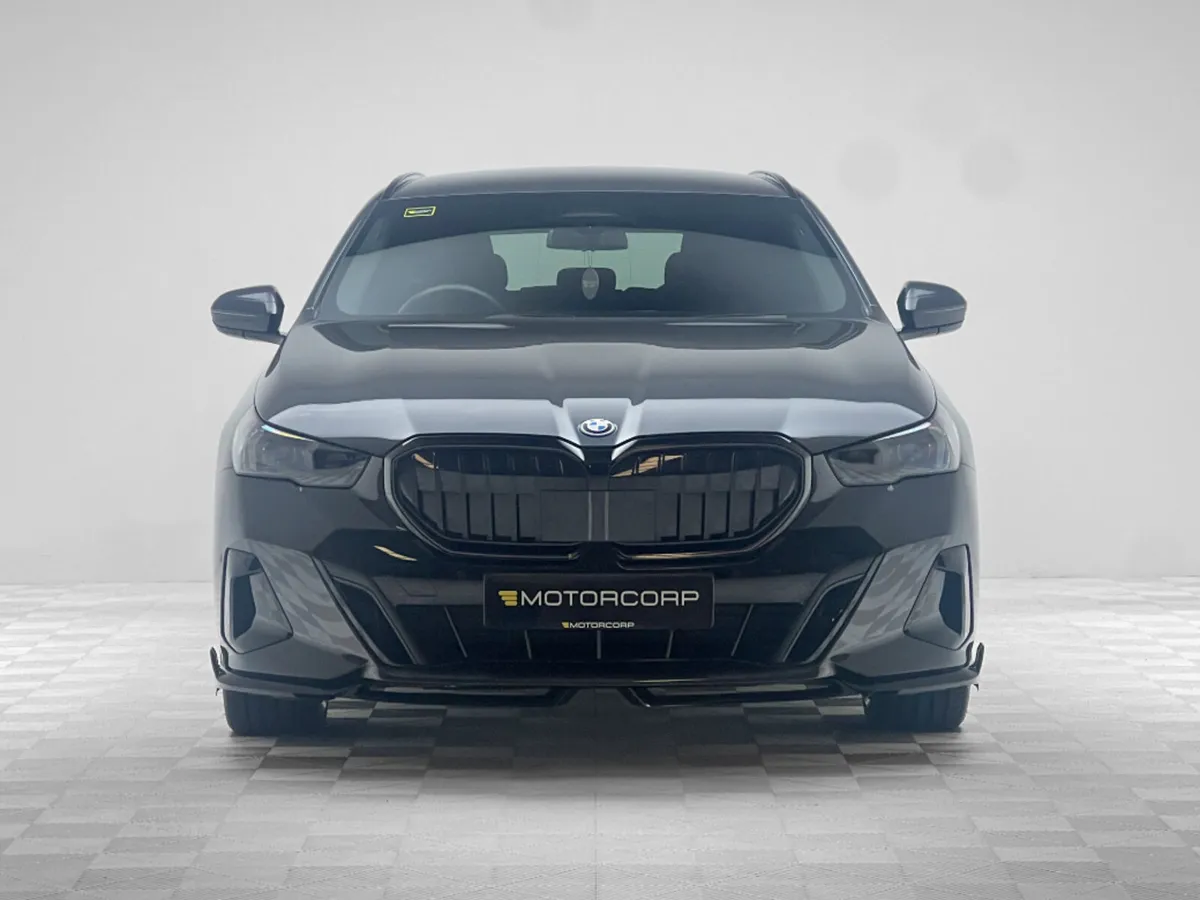 BMW 5-Series 530E M SPORT PRO - Image 2