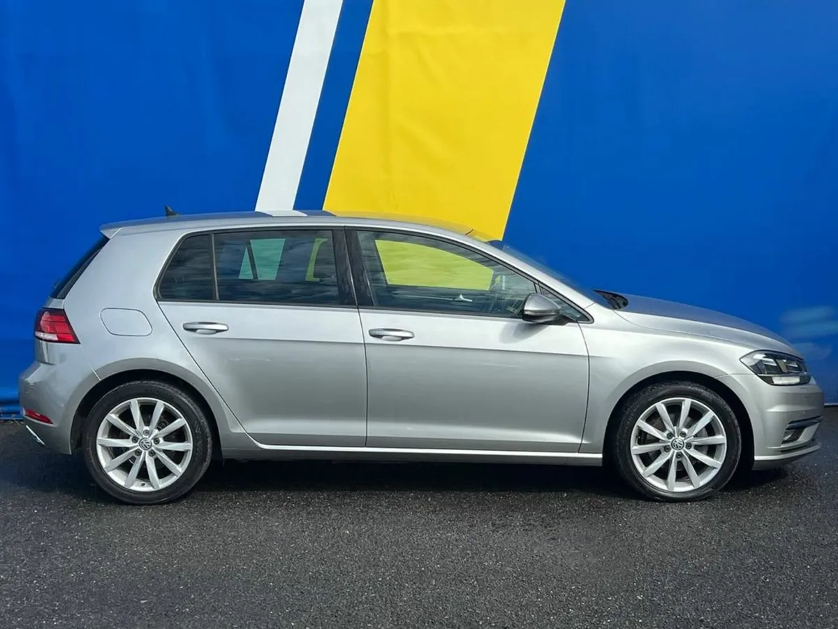 Volkswagen Golf HIGHLINE 1.6 TDI // REVERSE CAMERA - Image 2