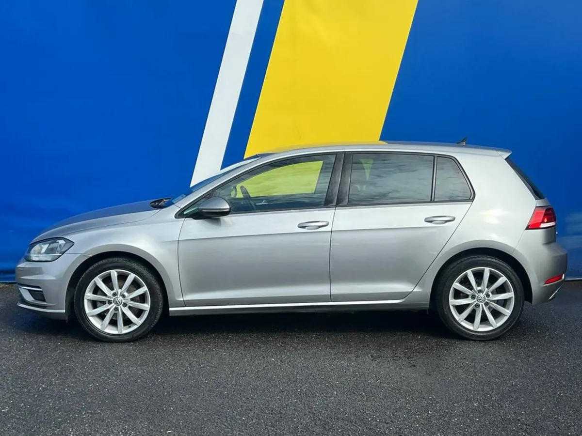 Volkswagen Golf HIGHLINE 1.6 TDI // REVERSE CAMERA - Image 3