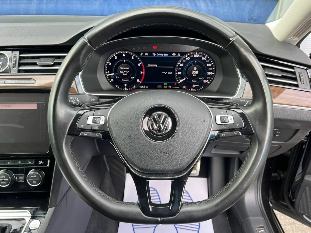 Volkswagen Passat VARIANT HIGHLINE 2.0 TDI AUTO // - Image 4